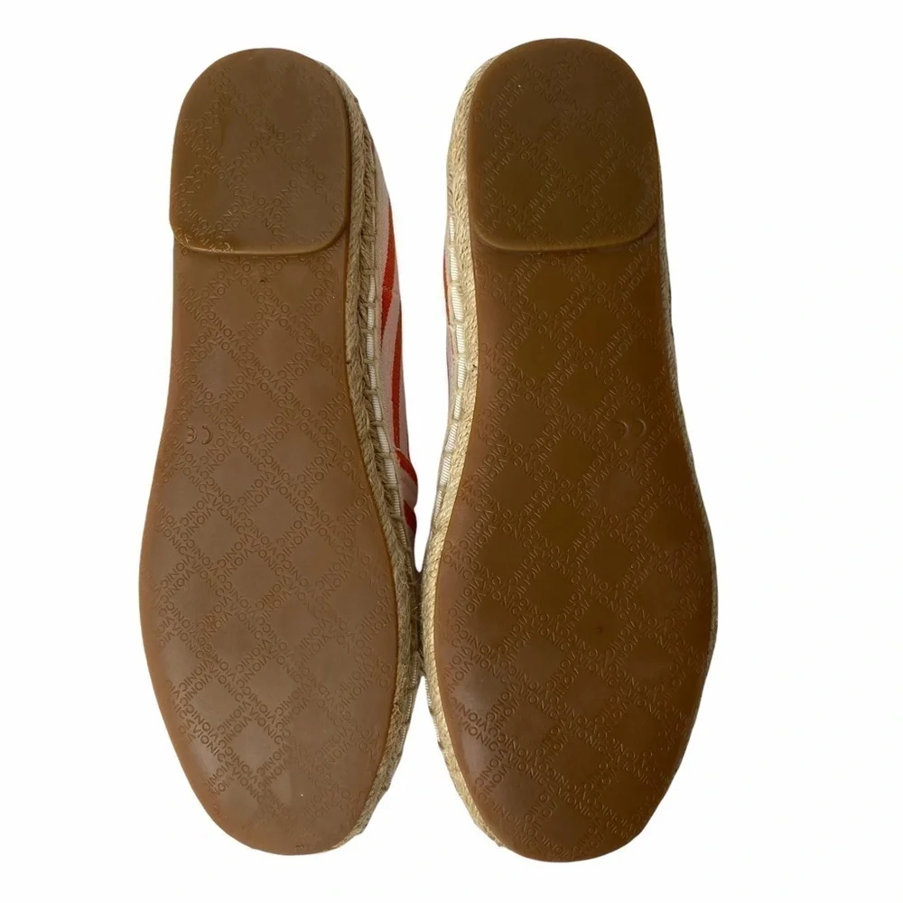 Vionic Valeri Canvas Espadrilles. Size 7